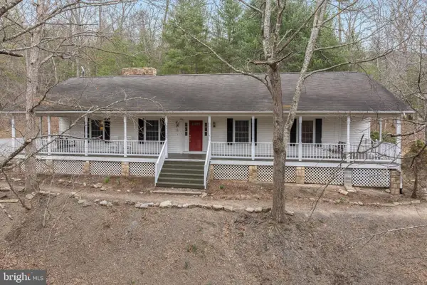 232 Oakmont Estates Dr, FRANKLIN, WV 26807