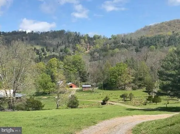 5621 Kiser Gap Rd, Franklin, WV 26807 - #3