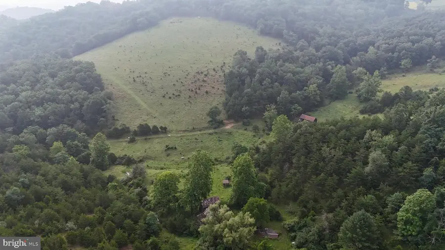1096 Strauter Rd, Franklin, WV 26807 - #2