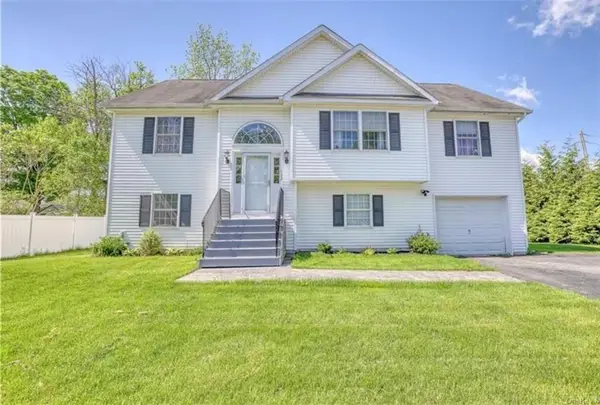 122 Kelly Avenue, Pine Bush, NY 11256