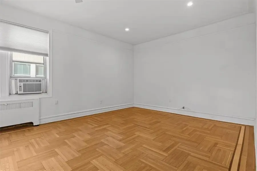 8502 Fort Hamilton Parkway #6E, Brooklyn, NY 11209 - Image #2