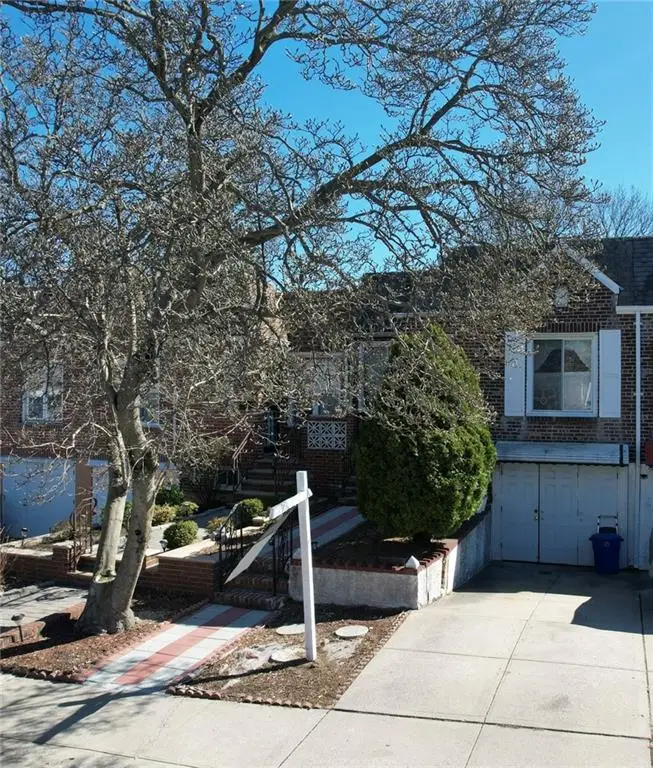 68-10 60th Drive, Queens, NY 11378 - #2