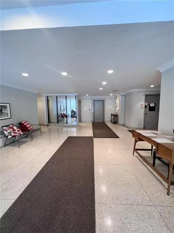 525 Ocean Parkway #4J, Brooklyn, NY 11218 - Image #2