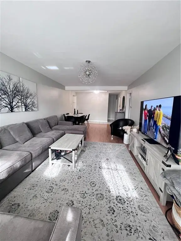 525 Ocean Parkway #4J, Brooklyn, NY 11218 - Image #3