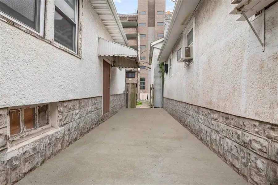 1114 Banner Avenue, Brooklyn, NY 11235 - Image #3