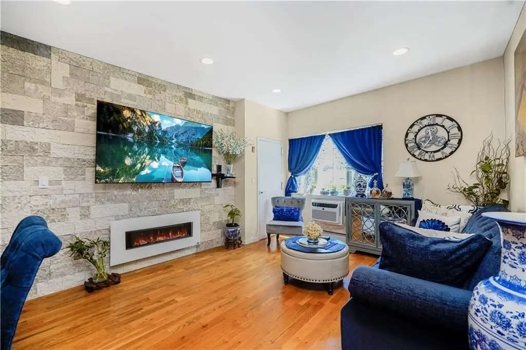 2695 Shell Road #3D, Brooklyn, NY 11223 - Image #1