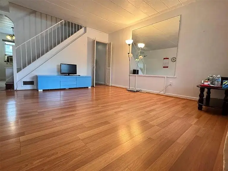 8922 Moline Street, Queens Village, NY 11428 - Image #2