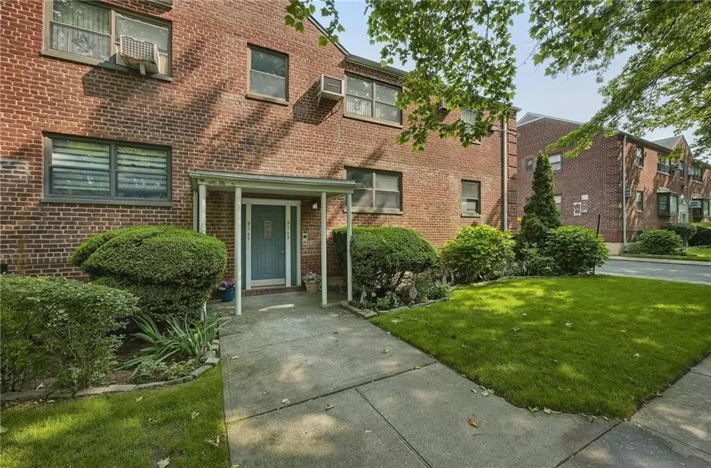 91-49 153rd Avenue #123, Howard Beach, NY 11414 - Image #1