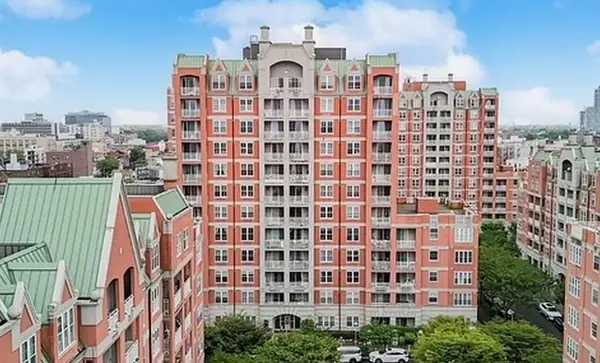 55 Oceana Drive East #1B, Brooklyn, NY 11235