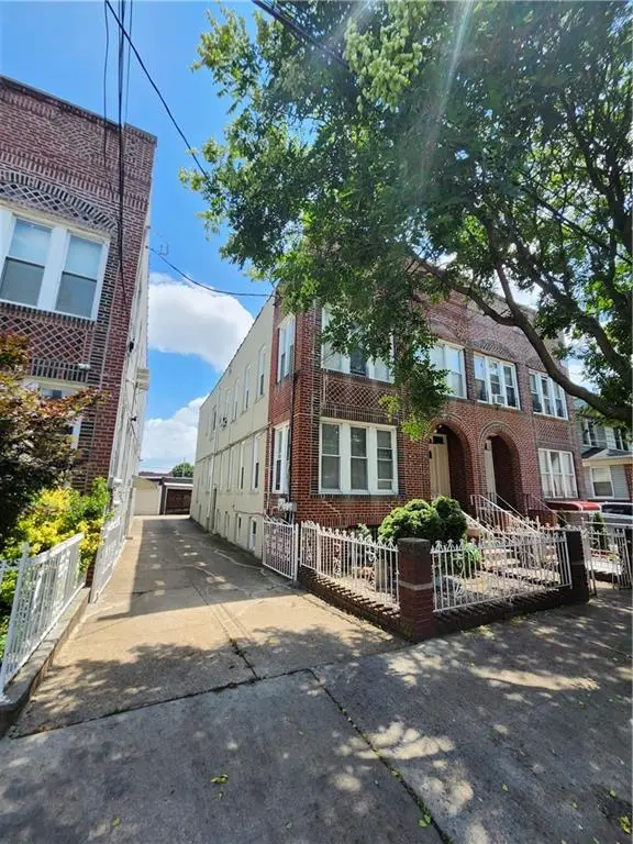 317 East 49th Street, Brooklyn, NY 11203 - Image #2