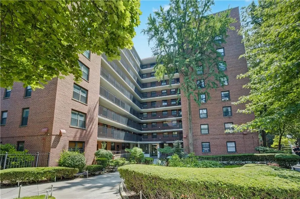 35-11 85th Street #3H, Jackson Heights, NY 11372 - Image #1