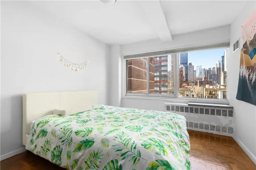 240 East 55th Street #9H, New York, NY 10022 - Image #3