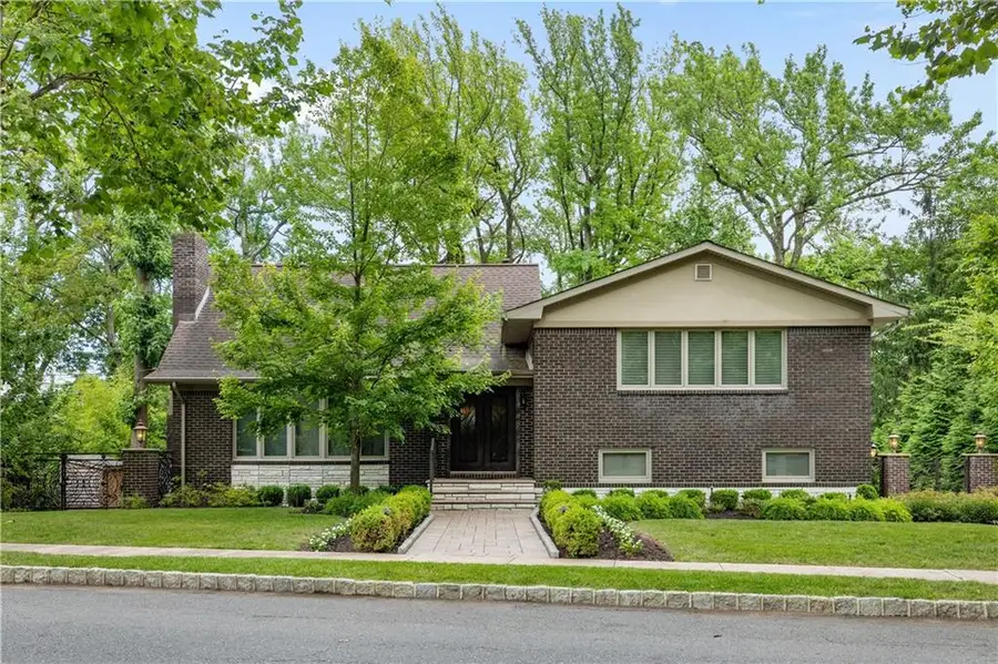 14 Merrick Avenue, Staten Island, NY 10301 - Image #2