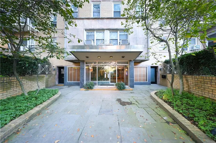1250 Ocean Parkway #6R, Brooklyn, NY 11230 - Image #2