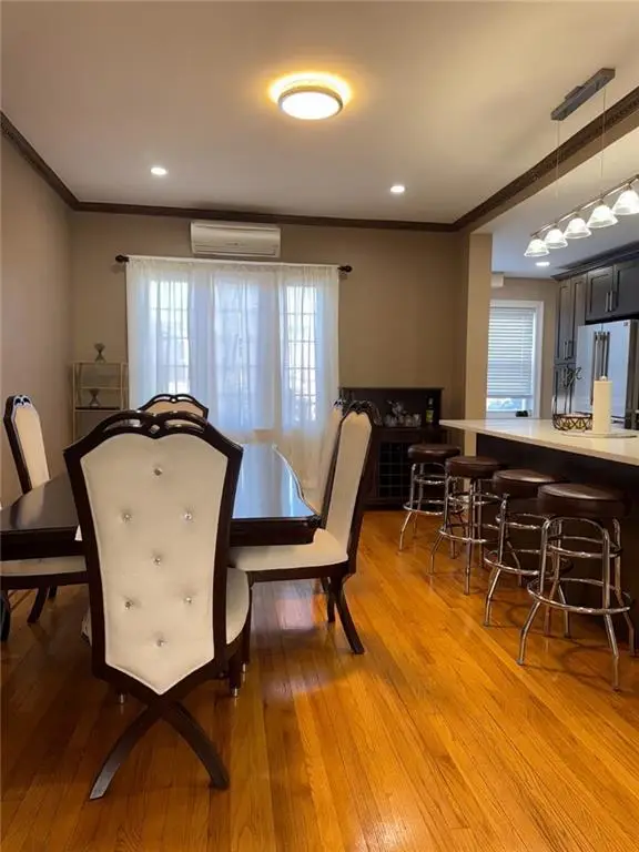 13062 225th Street, Laurelton, NY 11413 - Image #2