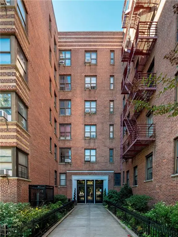 306 East Mosholu Parkway South #3K, Bronx, NY 10458 - #1