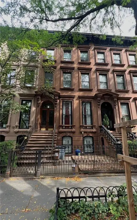 379 Grand Avenue, Brooklyn, NY 11238