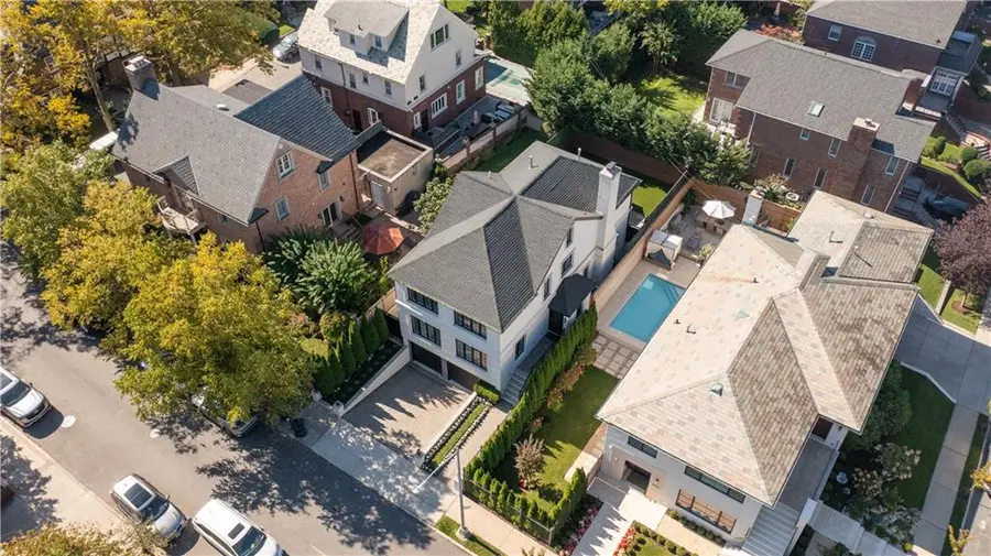 8008 Harbor View Terrace, Brooklyn, NY 11209 - Image #2