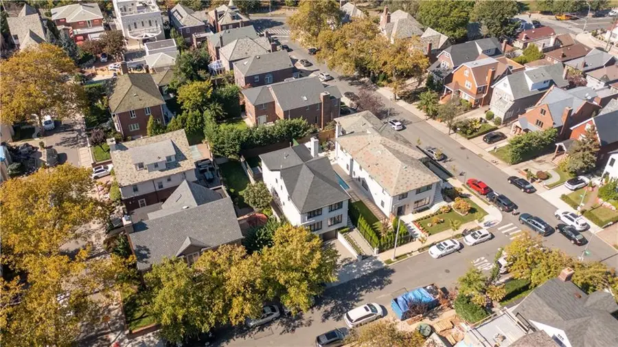 8008 Harbor View Terrace, Brooklyn, NY 11209 - Image #3