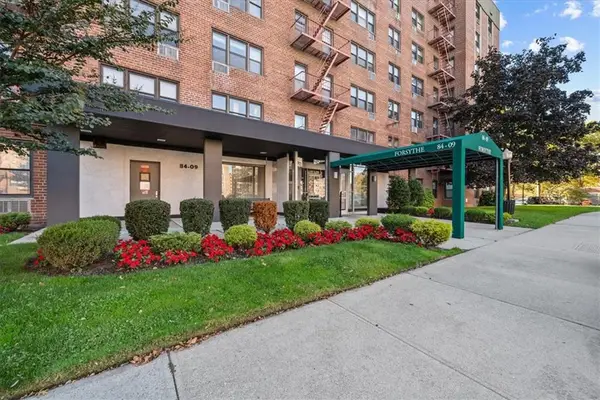 8409 155th Avenue #4N, Howard Beach, NY 11414