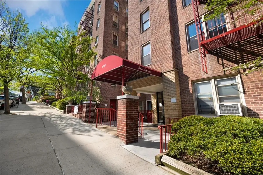 67-25 Clyde Street #7H, Forest Hills, NY 11375 - Image #2