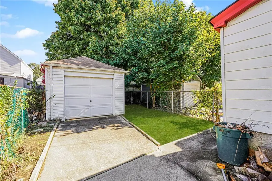 118-15 203rd Street, Saint Albans, NY 11412 - Image #3