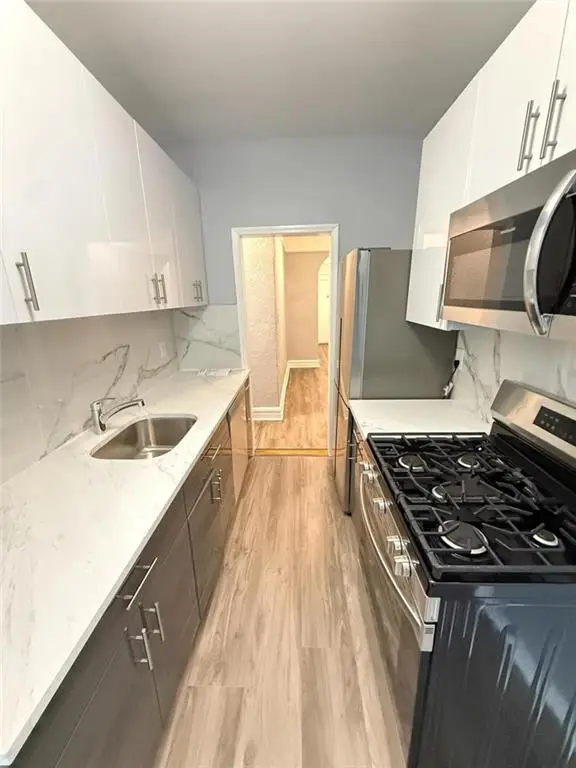 3100 Brighton 3rd Street #2K, Brooklyn, NY 11235 - Image #1