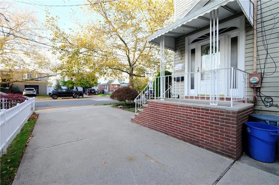 168 Leverett Avenue, Staten Island, NY 10308 - Image #2