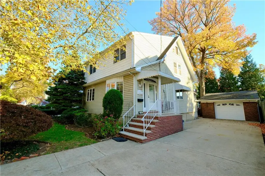 168 Leverett Avenue, Staten Island, NY 10308 - Image #3