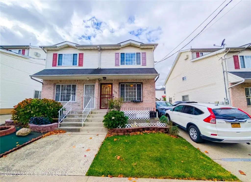 208 Osgood Avenue, Staten Island, NY 10304 - Image #1