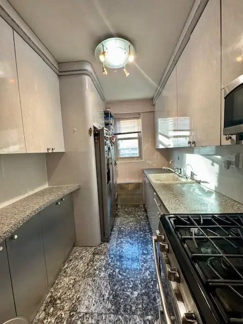 448 Neptune Avenue #12G, Brooklyn, NY 11224 - Image #2