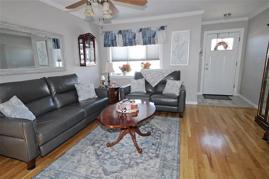 449 Pompey Avenue, Staten Island, NY 10312 - Image #2