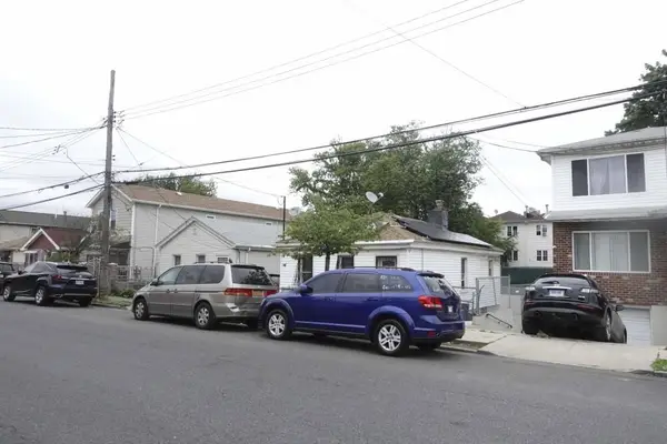 851 Euclid Avenue, Brooklyn, NY 11208