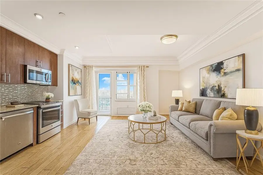 50 Oceana Drive West #10F, Brooklyn, NY 11235 - Image #2