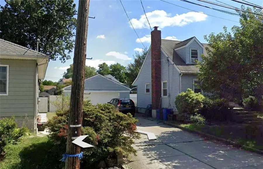 25 Iowa Place, Staten Island, NY 10314 - Image #2