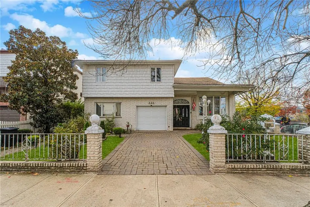 420 Stobe Avenue, Staten Island, NY 10306 - Image #1