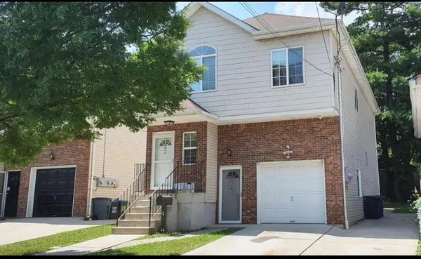 58 Grandview Avenue, Staten  Island, NY 10303