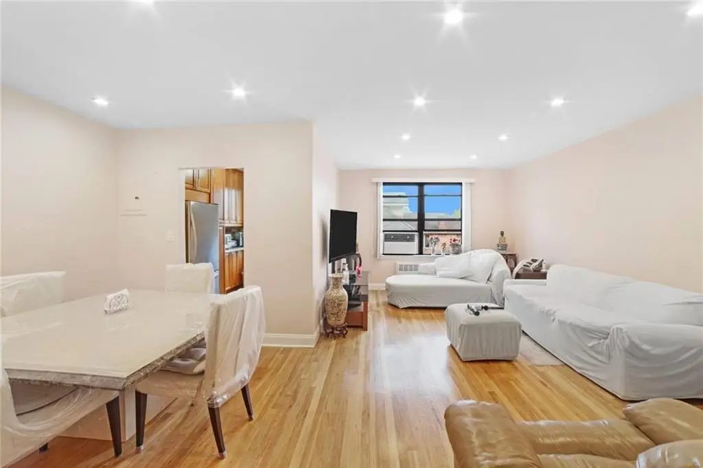 2310 Ocean Parkway Street #3J, Brooklyn, NY 11223 - Image #1