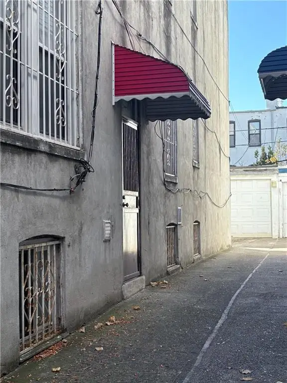 352 68th Street, Brooklyn, NY 11220 - Image #3
