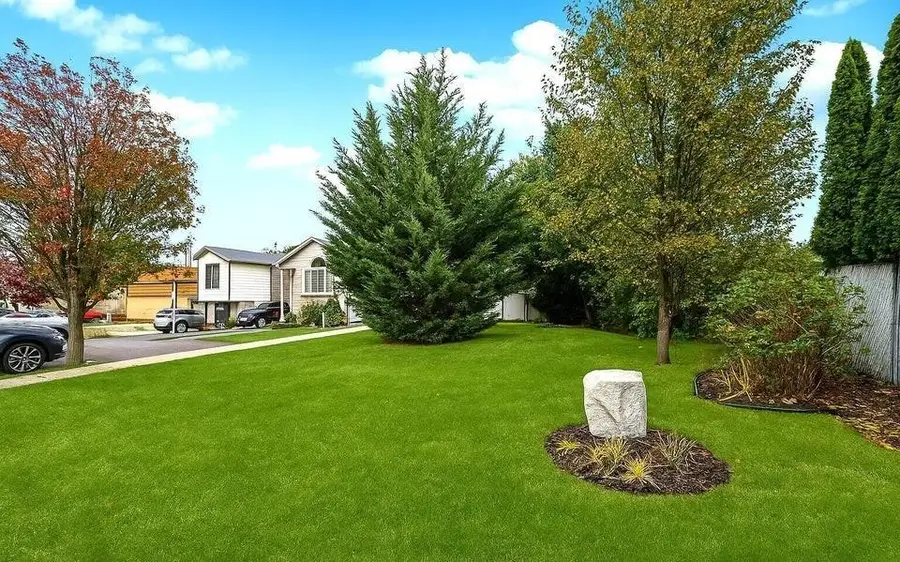 35 Nutwood Court, Staten Island, NY 10308 - Image #3