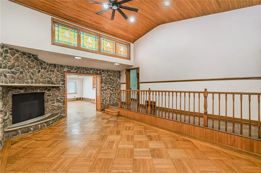 734 Kathleen Place, Brooklyn, NY 11235 - Image #2