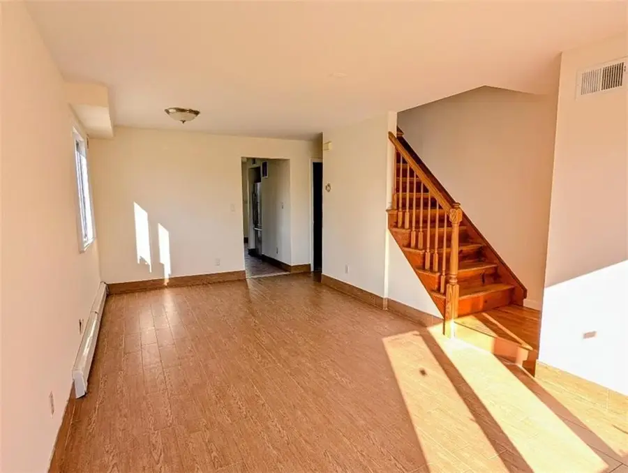 124-22 Cronston Avenue, Rockaway Park, NY 11694 - Image #3