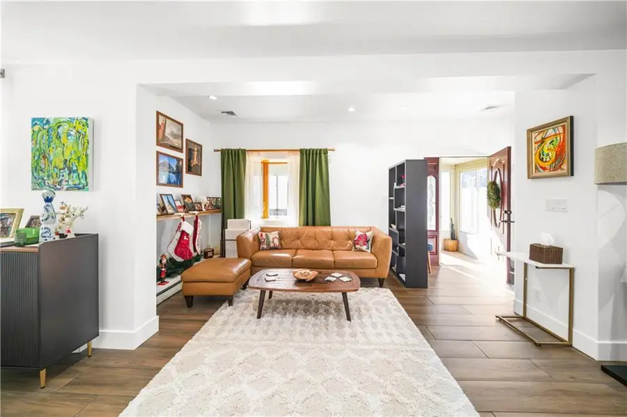 393 St Andrews Road, Staten Island, NY 10306 - Image #2