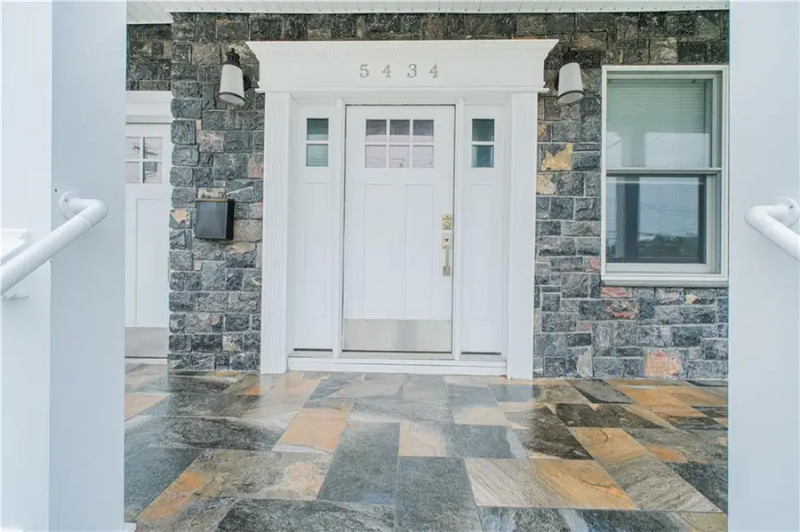 5434 Amboy Road, Staten Island, NY 10312 - Image #2