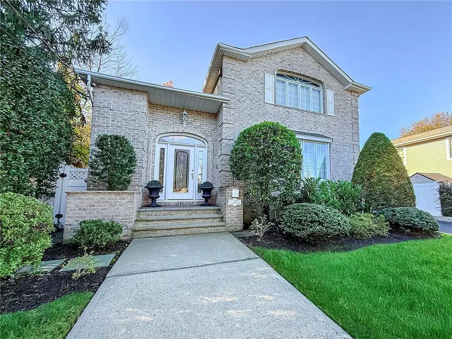 312 Barbara Street, Staten Island, NY 10306 - Image #2