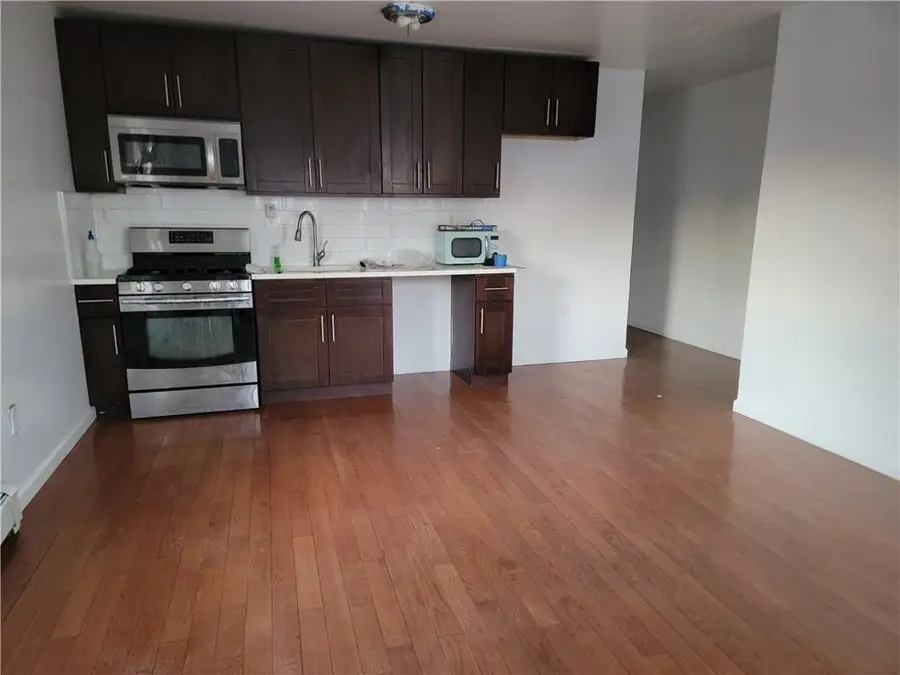 6906 Beach Channel Drive, Arverne, NY 11692 - Image #3