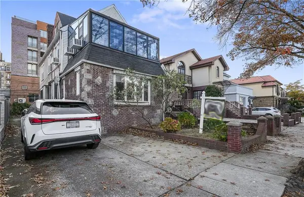 130 Amherst Street, Brooklyn, NY 11235