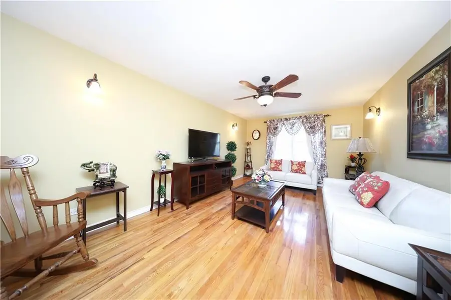 3165 Nostrand Avenue #4V, Brooklyn, NY 11229 - Image #2