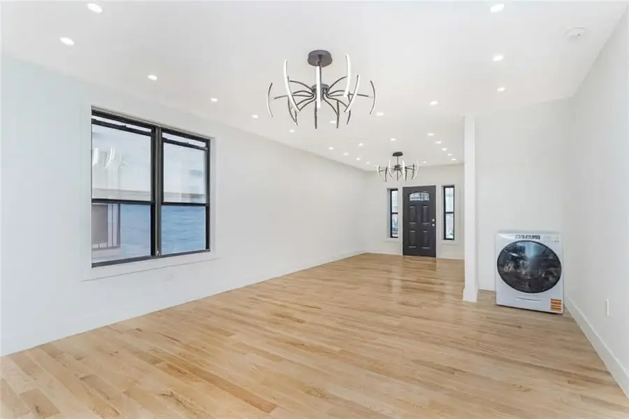 711 East 52nd Street, Brooklyn, NY 11203 - #3