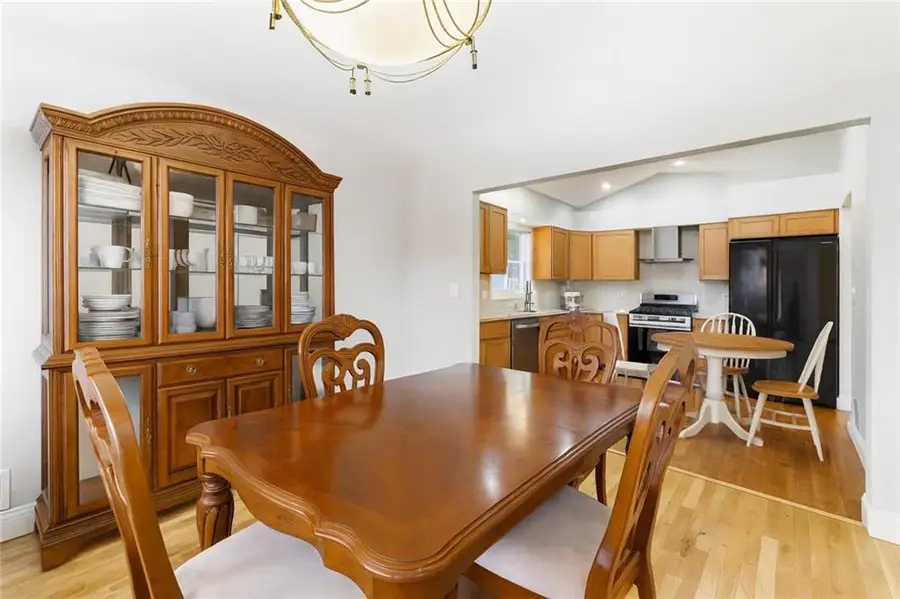 20 Helene Court, Staten Island, NY 10309 - Image #3